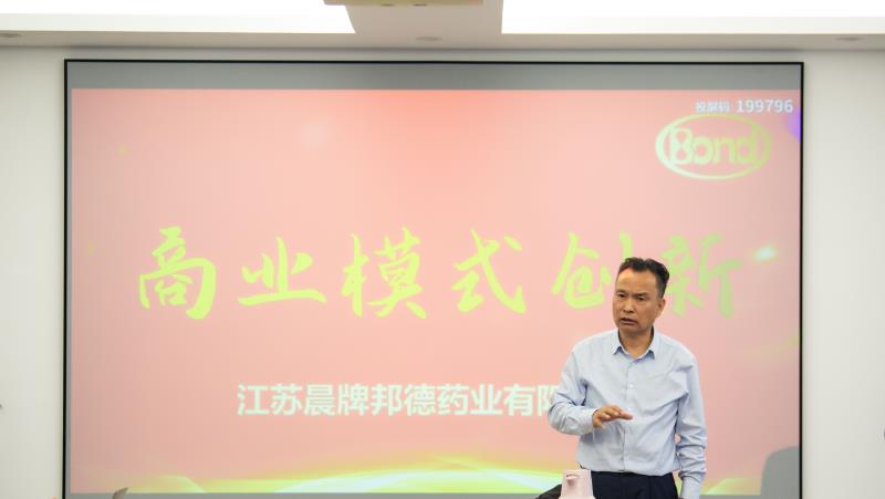 乘風破浪，砥礪前行，回顧過去，展望未來